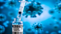 بهبودیافتگان کرونایی نیز باید دو دوز واکسن را دریافت کنند