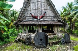 جزیره یاپ میکرونزی؛ جزیره ای کوچک با پول هایی سنگی