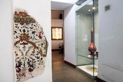 موزه هنرهای تزئینی اصفهان از جالب ترین جاهای دیدنی اصفهان به شمار می رود