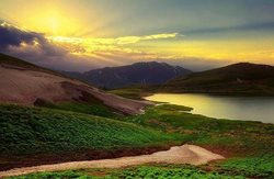 دریاچه دالامپر یکی از جاذبه های طبیعی ارومیه به شمار می رود