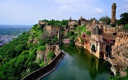قلعه چیتورگار یکی از معروف ترین قلعه های تاریخی هند است