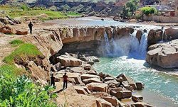 توسعه زیرساخت های گردشگری در آبشار افرینه