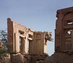 قلعه آل علی بر اثر زلزله اخیر دچار خسارت شد