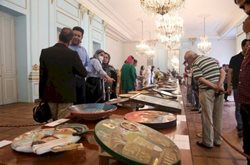 نمایشگاه هنر تصویرگری بارش بشقاب پرنده ها در تالار آبی کاخ موزه نیاوران افتتاح شد