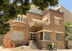 وضعیت نامعلوم خانه موزه لرزاده نگرانی هایی را ایجاد کرده است