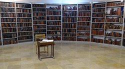 کتابخانه وزیری یکی از معروف ترین کتابخانه های استان یزد است