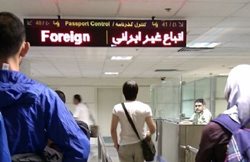 دستور توقف فروش دلاری بلیت پروازهای داخلی بسیاری از مسافران و گردشگران خارجی را سرگردان کرده است