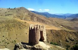 قلعه گرماور یکی از قلعه های تاریخی استان گیلان به شمار می رود