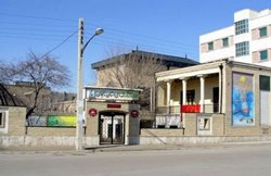 نصب بارکدهای دیجیتالی و سیستم های نورپردازی باید در موزه شهدای زنجان انجام شود