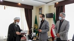 امضای تفاهم نامه همکاری شرکت توسعه گردشگری ایران و تولیت شاهچراغ