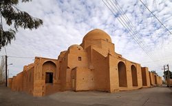 مسجد جامع اردستان یکی از مساجد دیدنی ایران به شمار می رود