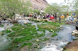 چشمه غربالبیز یکی از جاذبه های طبیعی استان یزد به شمار می رود