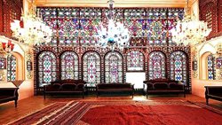 انگورستان ملک یکی از جاذبه های گردشگری اصفهان به شمار می رود
