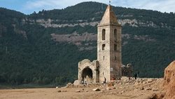 پیدا شدن آثار تاریخی غرق شده در پی خشکسالی شدید در اسپانیا