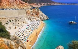 ساحل کاپوتاش یکی از سواحل زیبای کشور ترکیه است