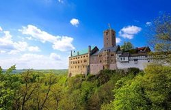 قلعه واردبورگ یکی از قلعه های دیدنی آلمان است