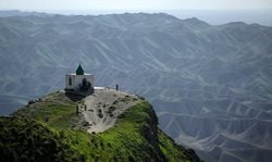 استان گلستان به دلیل تنوع آب و هوایی و جاذبه های متنوعش می تواند مقصد سفر باشد