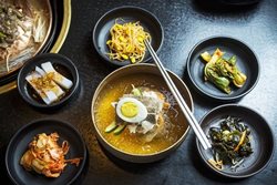 نائنگ میئون یکی از بهترین غذاهای کره جنوبی به شمار می رود