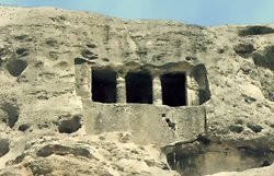 گوردخمه فخریگاه یکی از جاهای دیدنی آذربایجان غربی است