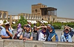 برای بهبود گردشگری ایران چه سناریوهایی را باید در پیش گرفت؟