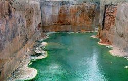چشمه های آبگرم معدنی در غرب مازندران ظرفیتی برای توسعه صنعت گردشگری است