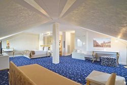 هتل بایرز یکی از معروف ترین هتل های مونیخ است