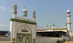 مسجد جامع تیس یکی از مساجد دیدنی سیستان و بلوچستان به شمار می رود