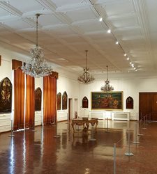 موزه هنرهای زیبا یکی از بخش های دیدنی مجموعه سعدآباد تهران است