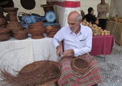45 بازارچه صنایع دستی در یزد راه اندازی شد