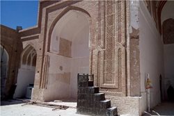 مسجد جامع تون تنها بنای کهن و زنده فردوس از اواخر قرن ششم هجری قمری است