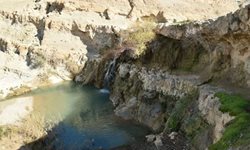 آبشار سرگچ یکی از دیدنی های استان خوزستان است