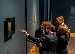 رئیس جمهور فرانسه از نمایشگاه بزرگ ورمیر در موزه ملی آمستردام بازدید کرد