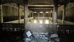 کتابخانه 113 ساله ای در هند به آتش کشیده شد