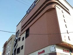 مرکز خرید نارون یکی از معروف ترین مراکز خرید قزوین به شمار می رود
