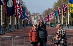 نگاهی به آمار سفر بریتانیایی ها به خارج از کشور و سفر گردشگران بین المللی به بریتانیا