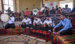 هفتمین جشنواره کهن آواهای تنبور و موسیقی کردی شروع به کار کرد