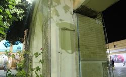 دیوار تاریخی حرم علی بن حمزه در شیراز در آستانه تخریب کامل قرار دارد