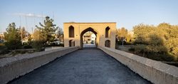 نگاهی به مرمت و عایق کاری پل شهرستان در اصفهان