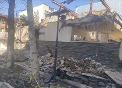 خانه اقبالیان همدان توسط مالک یا مالکان مورد تخریب شبانه قرار گرفت