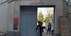 درب ورودی کوچه تکیه دولت کاخ گلستان باز شد
