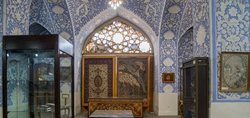 موزه هنرهای ملی یکی از جاذبه های گردشگری تهران به شمار می رود