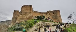 حضور گردشگران نوروزی در قلعه فلک الافلاک لرستان