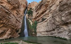آبشار پیران کرمانشاه؛ جاذبه ای طبیعی و شگفت انگیز