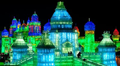 جشنواره-مجسمه-های-یخی-در-چین-218