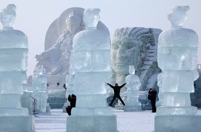 جشنواره-مجسمه-های-یخی-در-چین-211