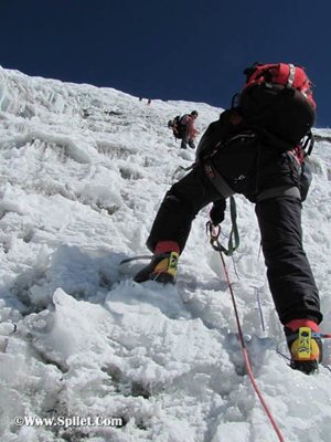 تور-صعود-قله-آیلندپیک-و-دیدار-از-کمپ-اصلی-اورست-3055
