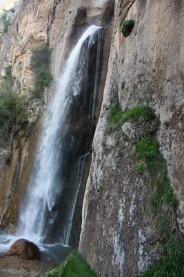 طبیعت-گردی-یک-روزه-آبشار-شاهاندشت-و-قلعه-ملک-بهمن-05-01-4986