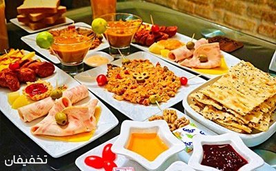 تهران-60-تخفیف-نوشیدنی-های-گرم-یا-یک-وعده-صبحانه-در-کافه-لحظه-ها-49850