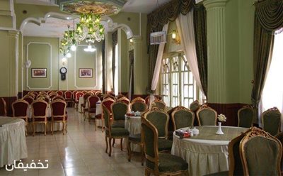 تهران-50-تخفیف-منوی-باز-غذا-و-پیش-غذای-درباری-رستوران-گراند-هتل-71537