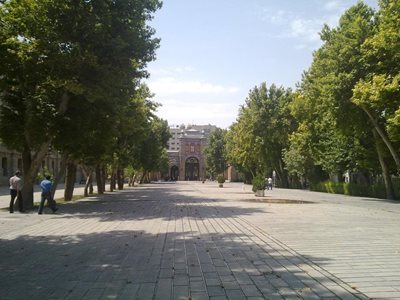 تهران-موزه-و-کتابخانه-ملک-25250